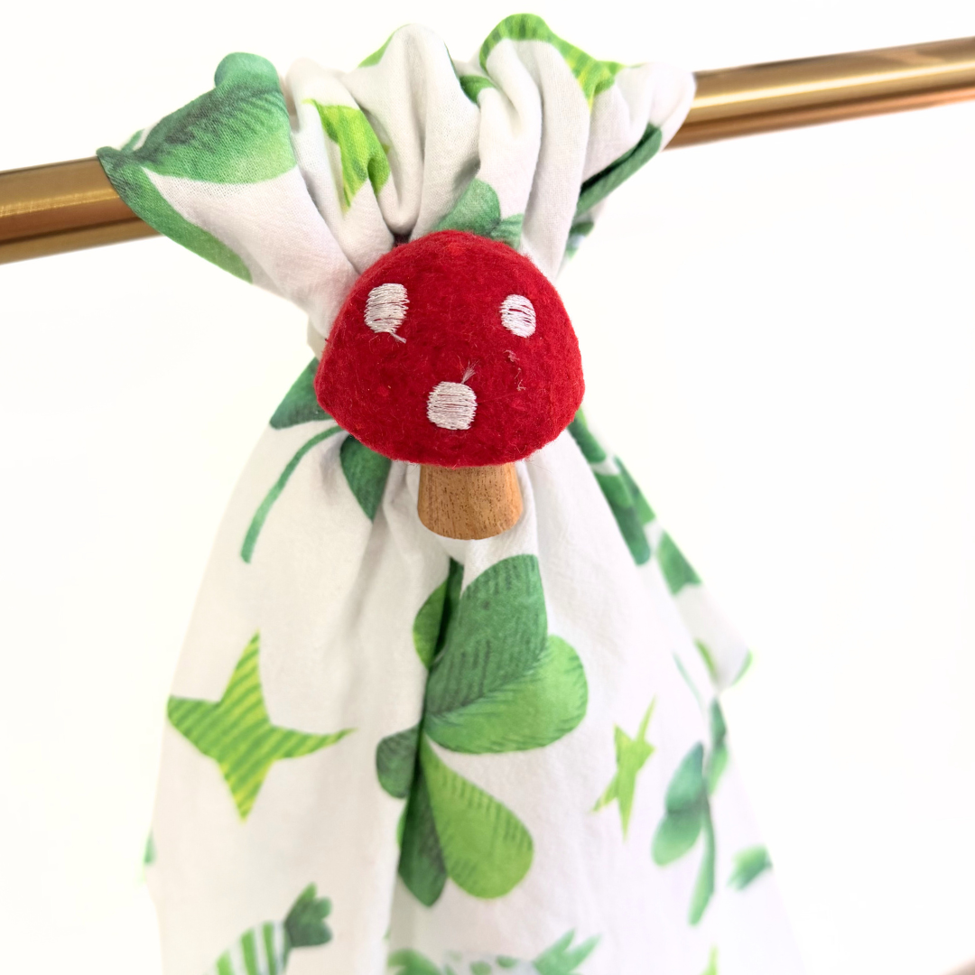 Lucky Garden Clover Kitchen Towel