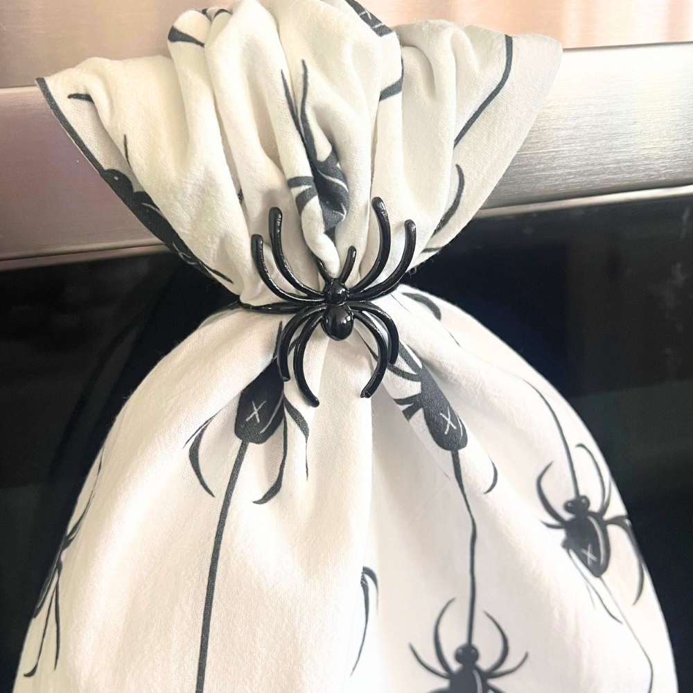Spider Towel Topper™