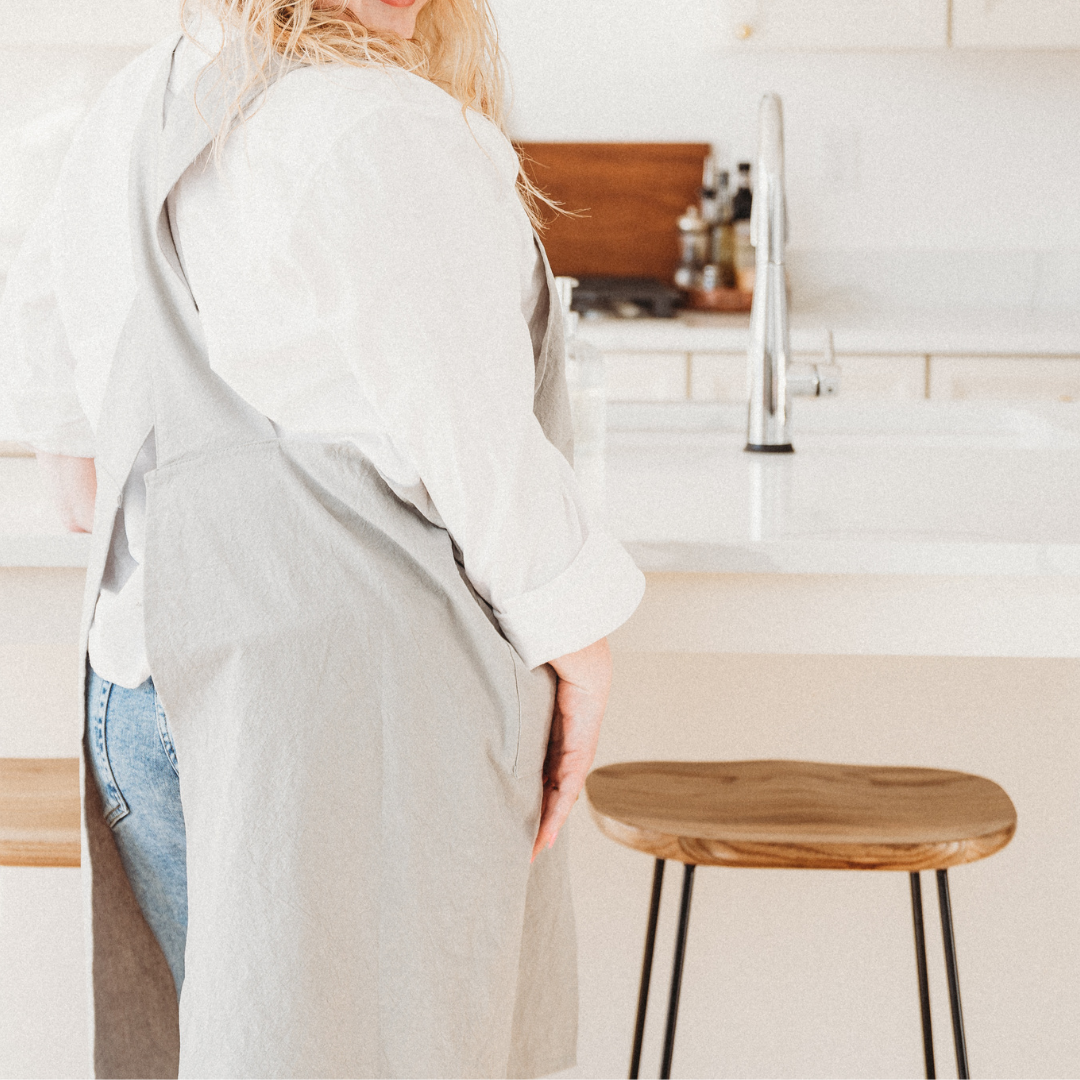 Cross Back Apron - Plaza Gray