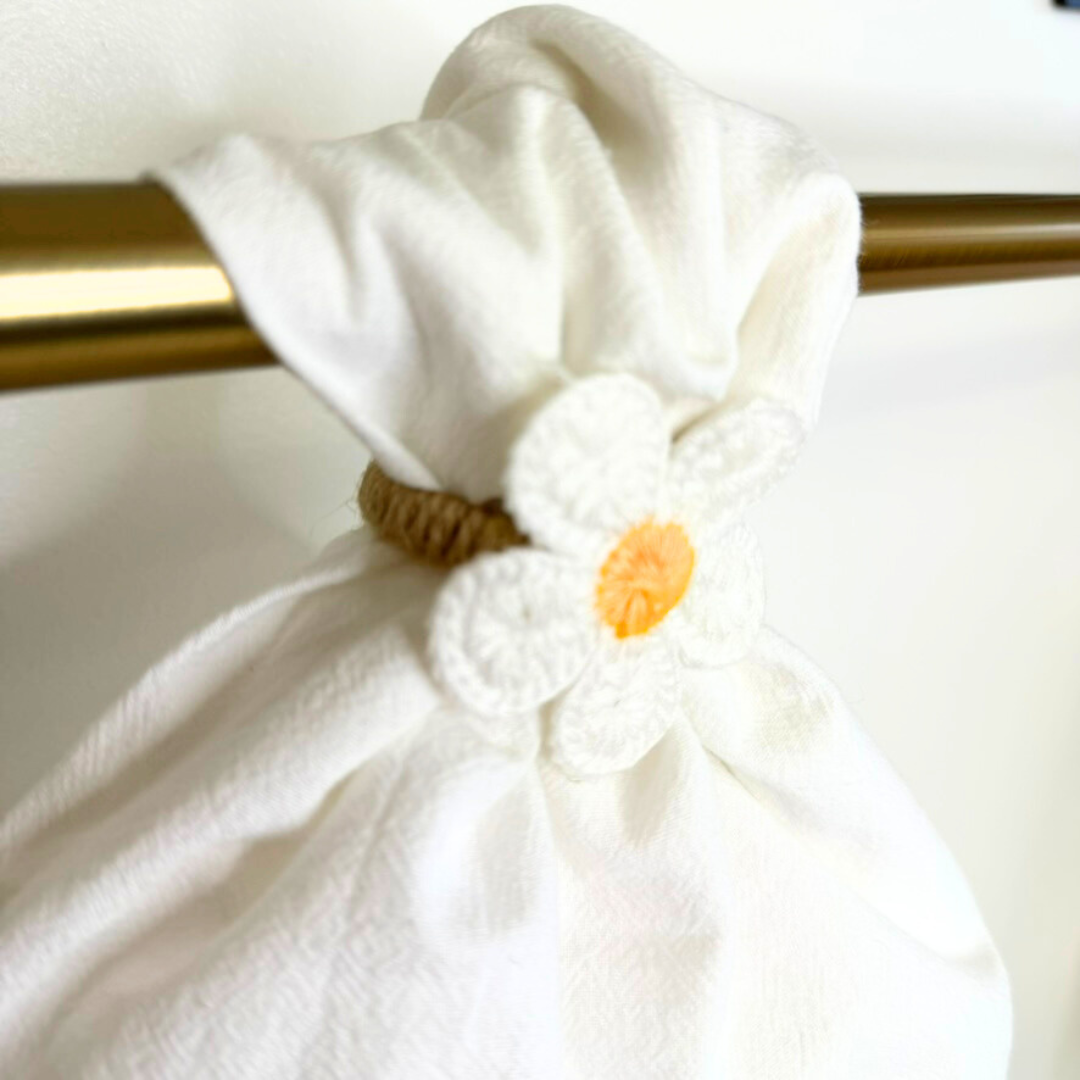 Daisy Drop - Towel Topper™