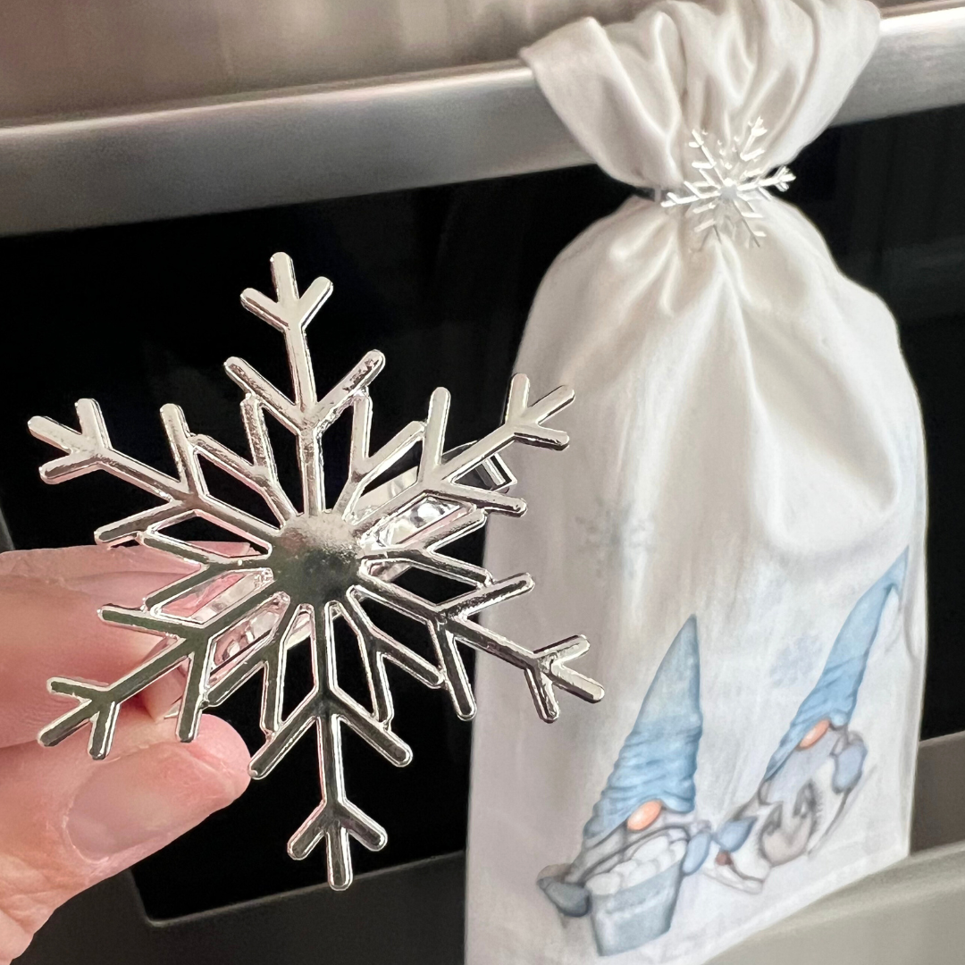 Snowflake Towel Topper™