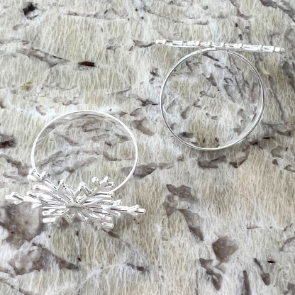 Snowflake Towel Topper™