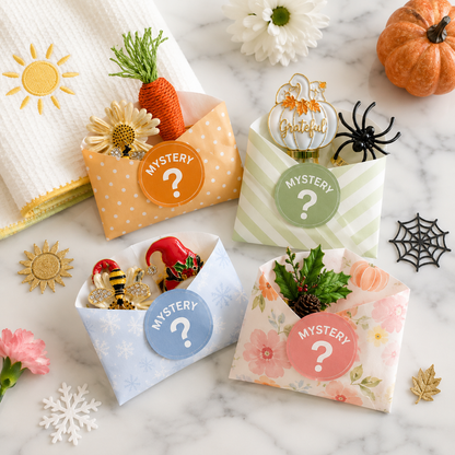 Mystery Seasonal Towel Topper 4-Pack