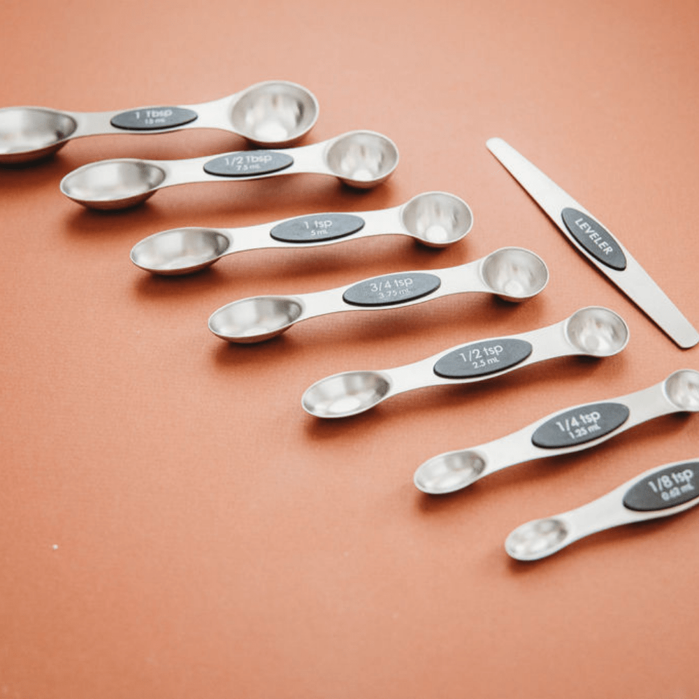 8 Piece Magnetic Measuring Spoon Set – BeskeBakes